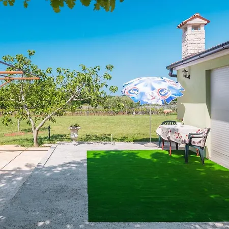 Relaxing Farm House Near